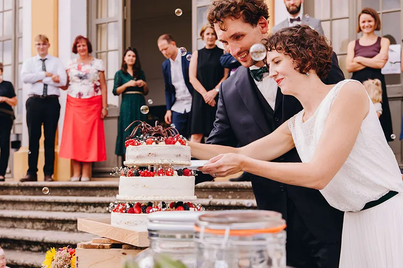 fkf_franziska_kestel_fotografie_hochzeit_hochzeitsreportage_barockgarten_grosssedlitz-5-swiper5-800